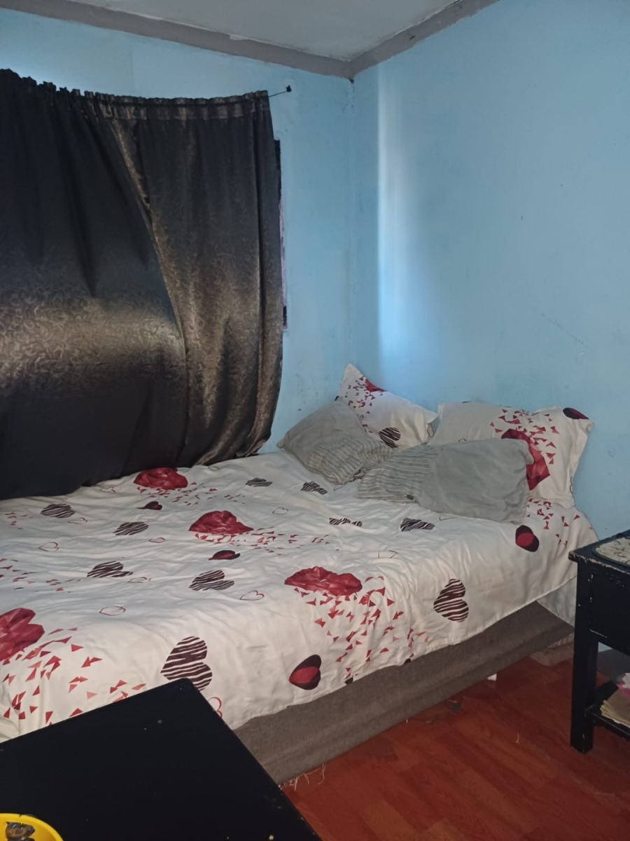 2 Bedroom Property for Sale in Delft South Western Cape